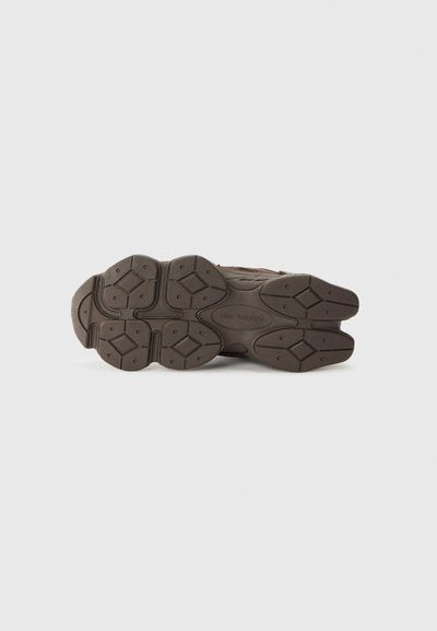 New Balance 9060 "Chocolate"
